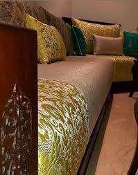أول دفعة من الصالونات المغربية لي تخدمات ف 2019 موديلات كتحمق موقع يالالة Moroccan Living Room Home Decor Fabric Decor