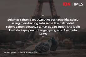 Kata kata tersebut juga bisa membuatmu menjadi pribadi yang so sweet. 10 Ucapan Romantis Untuk Pacar Di Tahun Baru So Sweet