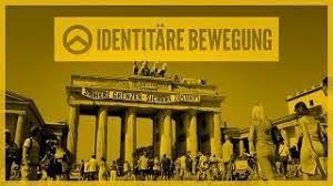 Mit der aktion will die identitäre bewegung gegen die einwanderung von muslimen nach europa demonstrieren. Besetzung Brandenburger Tor Sichere Grenzen Sichere Zukunft Youtube