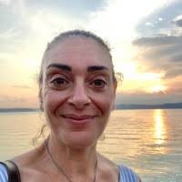 20+ "Lara Leone" profiles