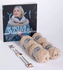 #learntoknit at your own pace. Winter Warmers Knitting Kit Imperial Measurements Watterson Lynne 9781858756059 Amazon Com Books