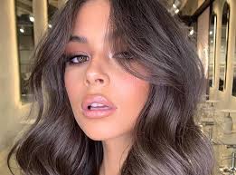 Nakon feniranja frizura 'izdrži' samo jedan dan? Isprobajte savjete s  kojima će trajati i nekoliko dana