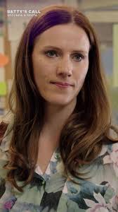 Empatia é o sobrenome dela! 💛 A enfermeira Bettina Weiss chegou no Sony  Channel cheia de amor, coragem e pitadas de humor. Esse é o  #BettysCallNoSony, novo drama médico do meu canal. ⏱️ ...