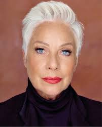 Lucy Liddell's Instagram, Twitter & Facebook