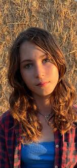 בוקר אוראלופים אשמח בבקשה להוריד את כל האנשים מסביב ולהשאיר רק את הילד ואת  הרב ואם אפשר שהתמונה תהיה קצת יותר ברורה