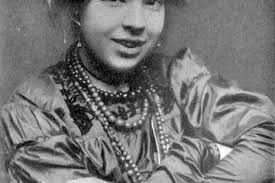 La historia oculta de Pamela Colman Smith, la gran artista olvidada del  tarot