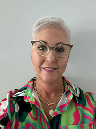 who can do pixie hair styles in phoenix, AZ?