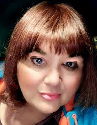 Happy Pride month y'all So a friend of mine pointed out that she has a hard  time finding woman and connecting in a romantic way locally with vegans,  which is understandable as