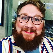 Today's “I Challenge Gavin” assignment involved Gavin giving a quick makeup  tutorial for beginners. As you can tell, it was an epic fail. You can see  the full lesson