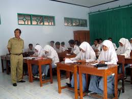 Gambar kartun guru muslimah sedang mengajar gambar kartun via gambarkartunbaru.blogspot.com. Kumpulan Gambar Kartun Bu Guru Sedang Mengajar Galeri Kartun