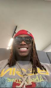 Grande victoire de Himra à la cérémonie de African Talent Awards :  🏆Meilleur Album Francophone (avec son album "Jeune & Riche".) 🏆Meilleur  Artiste Francophone 🏆Meilleur Rappeur Francophone #Zikothèque #Himra