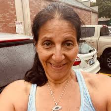 Hello everyone! I would like to have a chat with someone who is teaching  Corporate Yoga. Thanks! Enjoy this beautiful day. 🧘🏼‍♀️💜🙏