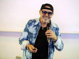 Vasco rossi turns 69, social birthday party: Fraud Vasco Rossi Thousands Of Fake Tickets With Online Sales Archyde