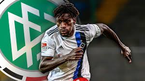 Vorbei sind die zeiten, als man mit einem eigenen internetanschluss noch bewunderung hervorrufen konnte. Bericht Dfb Lehnt Einburgerung Von Hsv Profi Bakery Jatta Ab Keine U21 Nominierung Sportbuzzer De