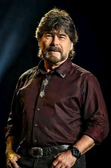 At 76, Randy Owen's Heartbreaking Journey Reveals Personal Loss, Life's Greatest Challenges, and the Untold Struggles Behind the Fame of the Legendary Alabama Frontman ▶️ 𝐖𝐚𝐭𝐜𝐡 𝐇𝐞𝐫𝐞! https://musicforever.store/at-76-randy-owens-heartbreaking ...