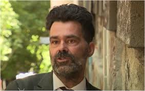 beskućnika pa mu se u trenu