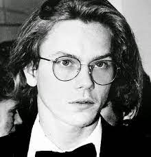 River Phoenix I Ve Always Wanted These Kind Of Glasses River Phoenix River I River