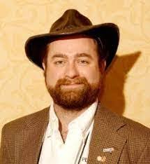 Deanne Kenyon's Instagram, Twitter & Facebook