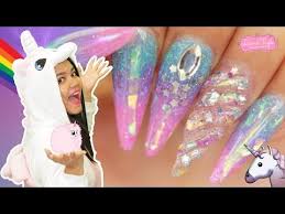 El gelish es un producto para uñas, que se aplica como tal pero funciona como gel. Pink Fluffy Unicorn Nails Unas De Unicornio Youtube Disenos De Unas De Unicornio Unas Unicornio Unas Sinaloenses