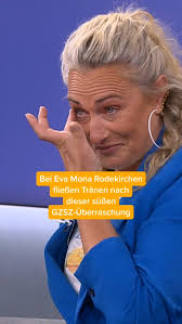 Die Überraschung ist uns mehr als geglückt: Als wir @irismareikesteen und  @evamona_rodekirchen die Nachricht von @sentamusic vorgespielt haben,  kullerten die Tränchen. Das zeigt doch super, dass aus ...