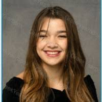 Deena Grossman's Instagram, Twitter & Facebook