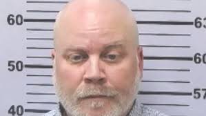 Mobile insurance agent charged with fraud