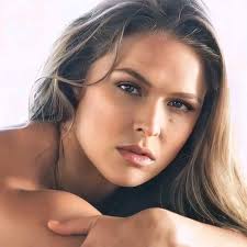 Looking Pretty 🖤☺️ #RondaRousey #bestphotochallenge #stylechallenge