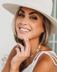 Leslie Curtis Jewelry Designs