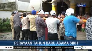 Check spelling or type a new query. Penganut Agama Sikh Di Indonesia Rayakan Tahun Baru Video Dailymotion