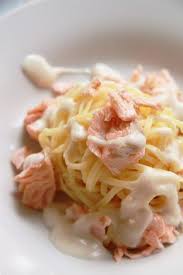 Pates Express Au Saumon Et Sauce Citronnee Un Flo De Bonnes Choses Recettes De Cuisine Recette Cuisine