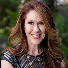 Kristin Mullaney's Instagram, Twitter & Facebook