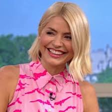Phillip Schofield news live — Holly Willoughby fires another snub at Phil  as fans react to new This Morning 'dream team'
