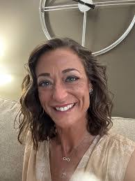 Brandy Hurst's Instagram, Twitter & Facebook