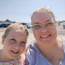 Karen Tassin's Instagram, Twitter & Facebook