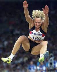 Puma had signed heike shortly before the games in barcelona and she was quickly intrigued by the disc system, remembers helmut. Formtief Heike Drechsler Verzichtet Auf Olympia Der Spiegel