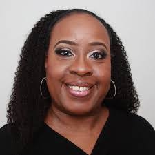 Linda Chenier's Instagram, Twitter & Facebook