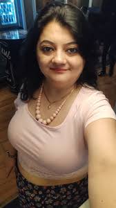 Walt Van Gilson and I talking shop while A J Advincula taken care of  business.Lol.