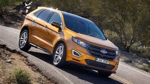 Un vantaggio evidente dei suv rispetto alle auto più piccole è rappresentato dagli interni spaziosi. Ford Edge Das Kostet Das Neue Premium Suv