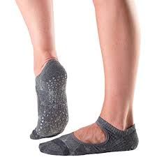 socks tavi noir chey grip socks for barre yoga and pilates 2