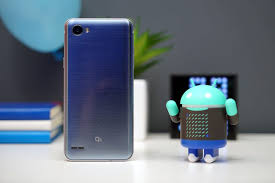 Néanmoins, pas mal de monde reste bloqué lorsque vient le moment de l'achat. Lg Q6 Review The Affordable G6 Gadgetmatch