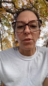 Allright Family & Friends voting will end at 12pm tomorrow lets do our  family & friend Lisa Moore-Walterhouse needs our help to win this smile  makeover Please let's help her by viewing