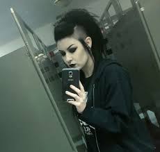 Long Hair Shaved Sides Long Mohawk Gothic Punk Hairstyles Long Hair Shaved Sides Half Shaved Hair Shaved Side Hairstyles