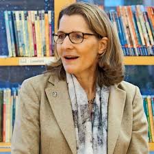 Burgwedel: Wendt bietet Sprechstunde an, Wook Infostand auf Wochenmarkt