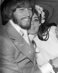 Bee Gees, The Best Of Barry, Robin & Maurice Gibb. - Linda Gray Gibb, The  Wife Of Barry Gibb, The Only Surviving Member Of The Bee Gees, Has Sparked  Interest After Stayin'