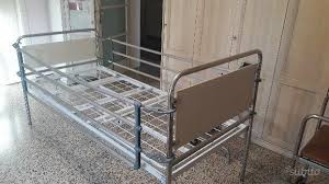 Letti ortopedici elettrici o manuali per anziani hanno le caratteristiche adatte per favorire tutte le esigenze del paziente, migliorandone la qualità di vita e offrendo vantaggi gestionali al personale. Letto Ortopedico Offertes Maggio Clasf