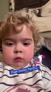 Criança cantando em Inglês, muito top. #engraçado #crianca #menina #musica  #halsey