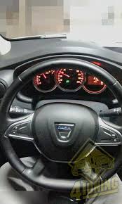 Dacia Duster 2017 Apare In Prima Fotografie Reală Ce Prezintă Interiorul Său Si Volanul Volan Ro Dacia Duster