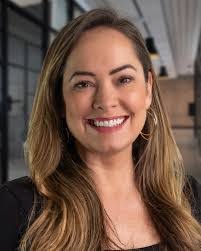 Ashley Metcalf's Instagram, Twitter & Facebook