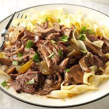 Festive Slow Cooked Beef Tips Recipe Slow Cooked Beef Beef Recipes Beef Recipes For Dinner