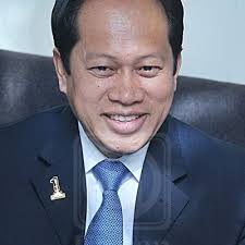 Menteri kewangan pertama malaysia adalah tun h.s.lee sekitar tahun 1957 sehingga 1959. Menteri Kewangan Malaysia